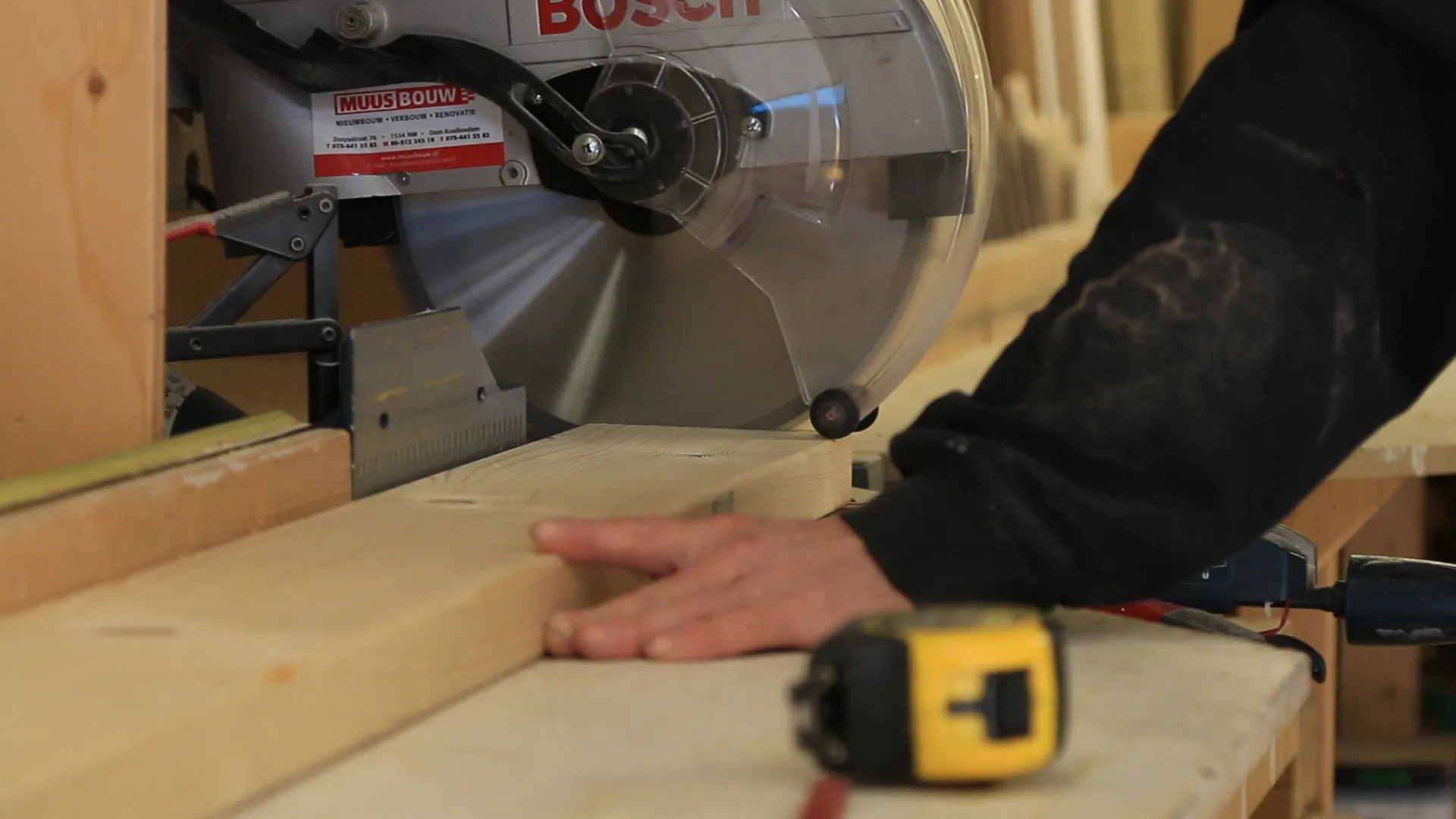 Muusbouw aan het werk